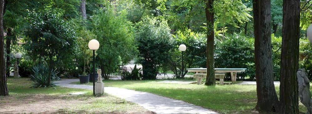 Holiday Center Valdor คาวัลลิโน-เตรปอร์ติ ภายนอก รูปภาพ