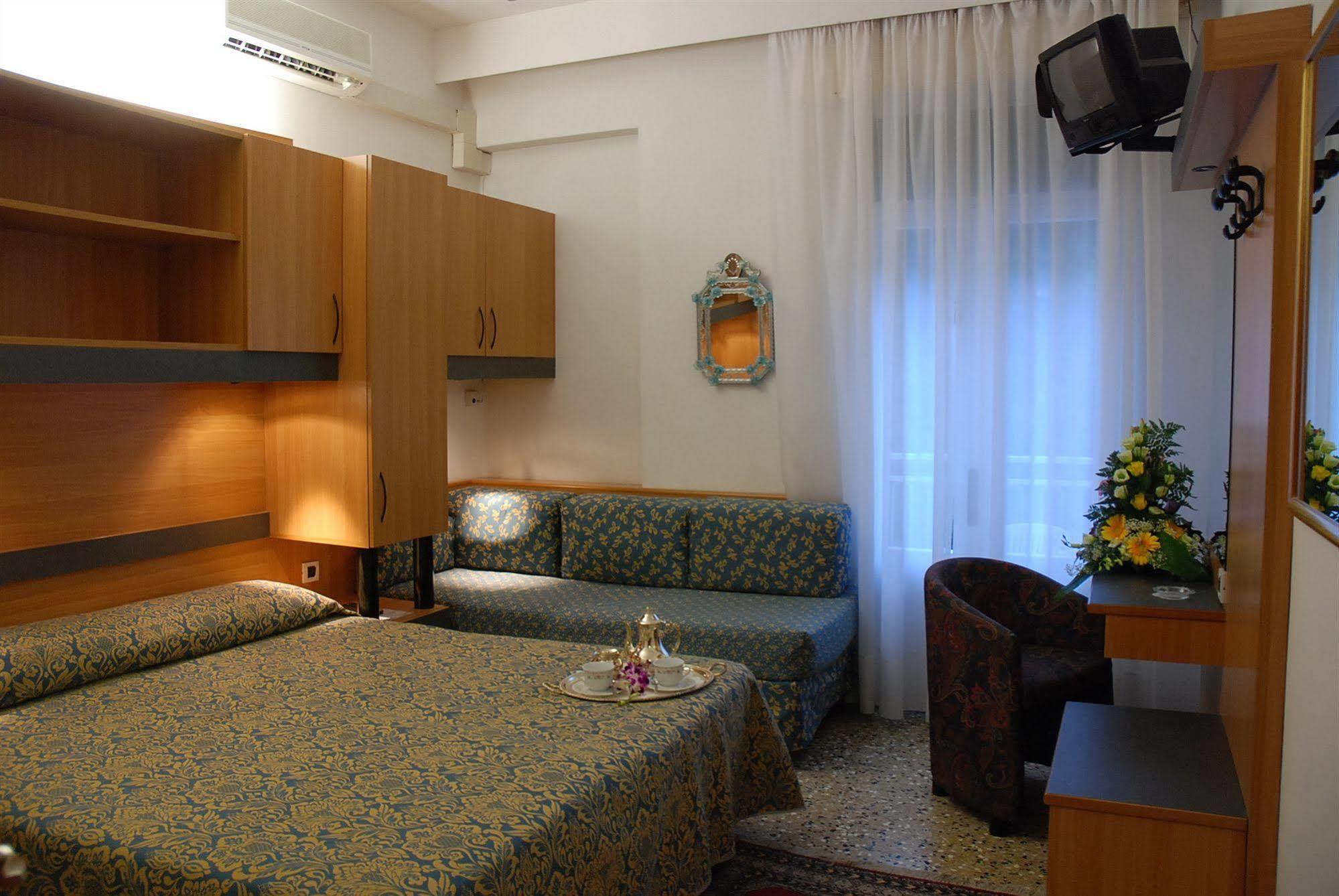 Holiday Center Valdor คาวัลลิโน-เตรปอร์ติ ภายนอก รูปภาพ
