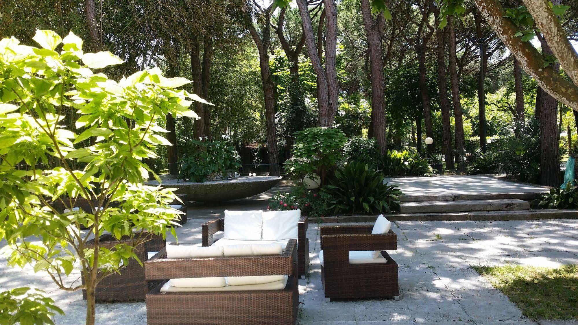 Holiday Center Valdor คาวัลลิโน-เตรปอร์ติ ภายนอก รูปภาพ